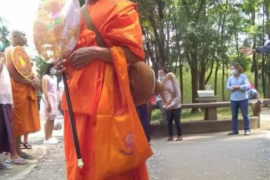 法刺圣针出山归来泰国阿赞诺师傅 泰国刺符阿赞诺 圣针阿赞诺泰北首席刺符师傅介绍